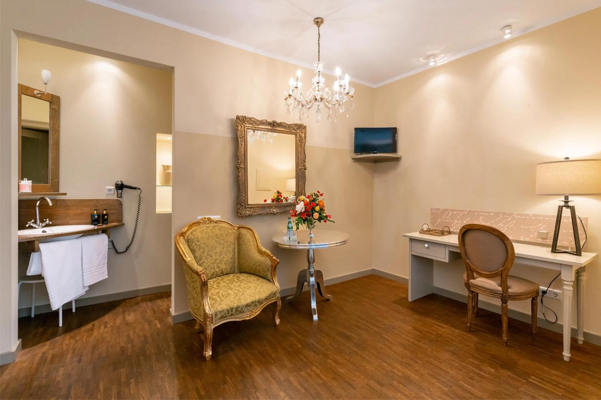 Friedrich Von Schiller Hotel Bietigheim-Bissingen Room photo